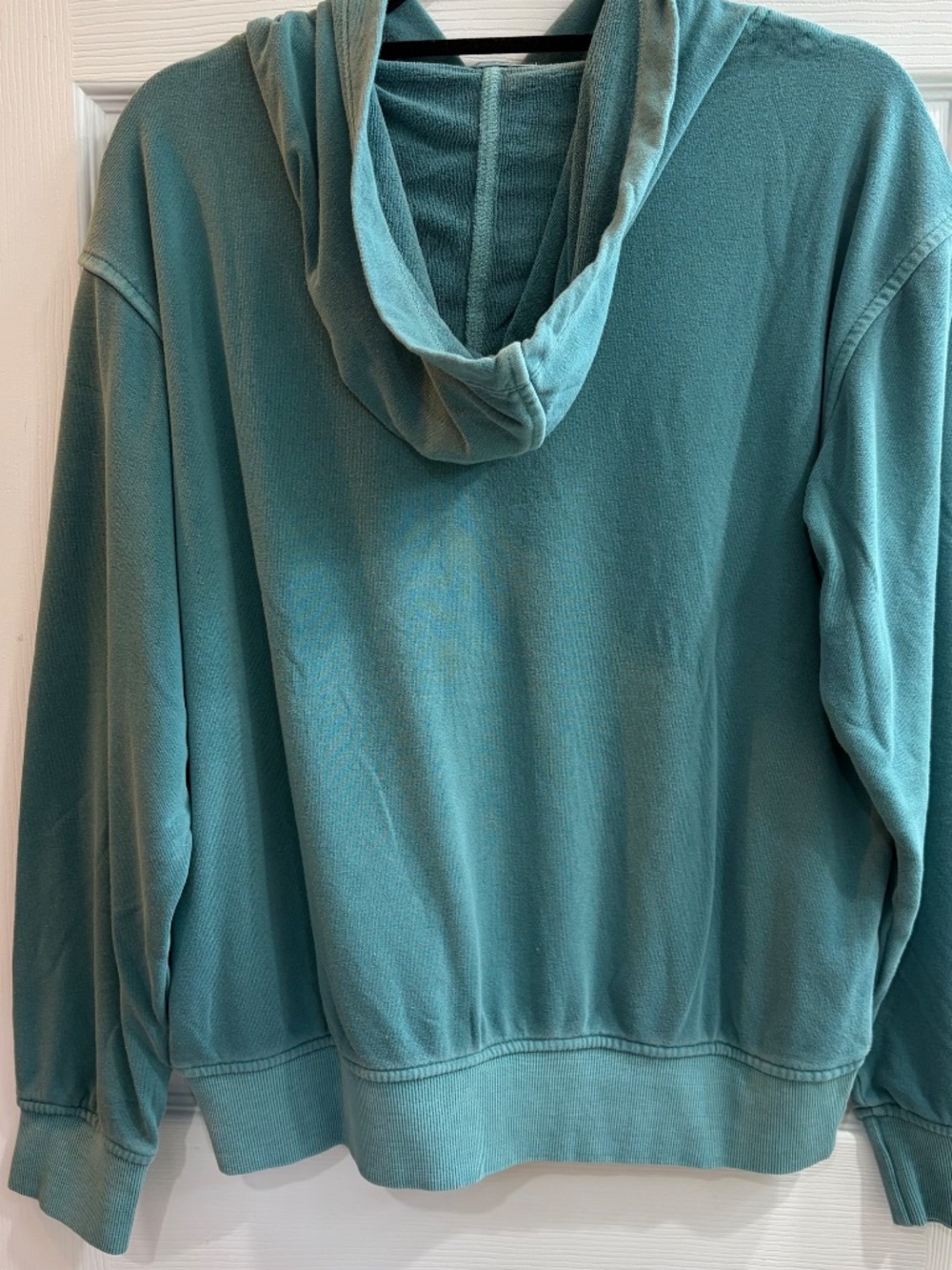 New Zenana Soft Fleece Pigment Dyed Kangaroo Pocket Green Hoodie Women’s Small - Picture 4 of 4
